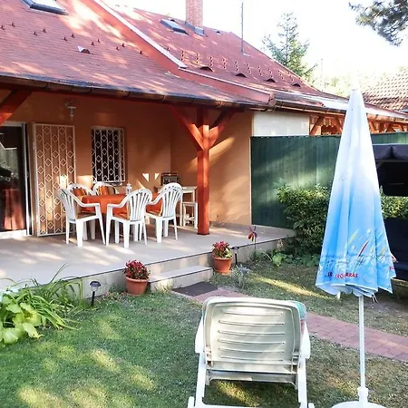 Szep-Lak Casa de Férias